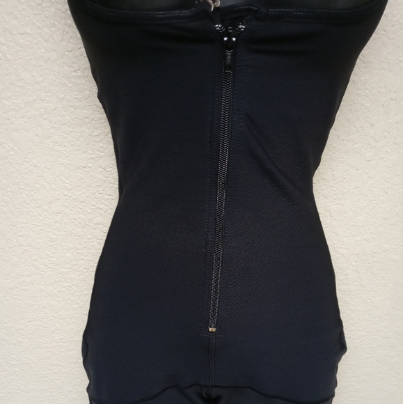 NWOT Leonisa Firm compression Body Shaper Size M - Picture 13 of 16